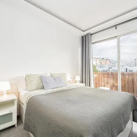 Income Spain Apartament *