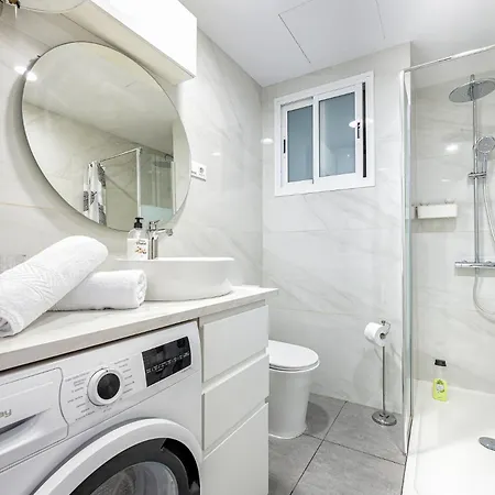 Income Spain Apartament