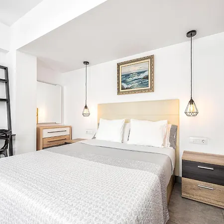 Income Spain Apartment *