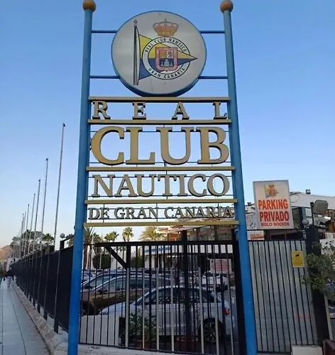 Income Spain Апартаменти *