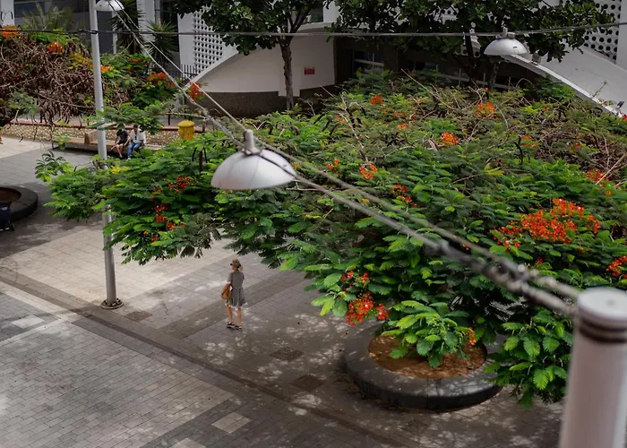 Апартаменти Income Spain