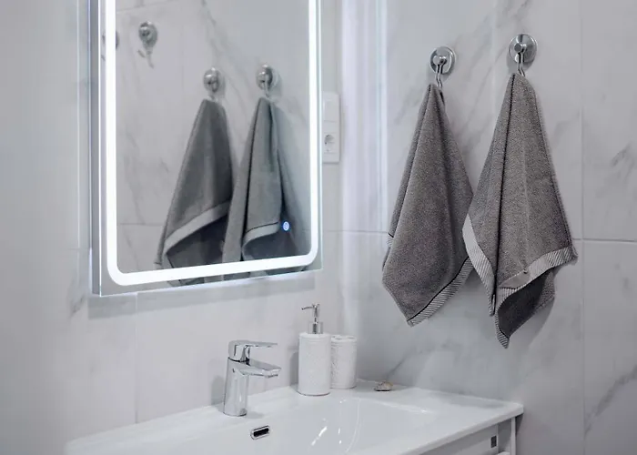 Income Spain Апартаменти