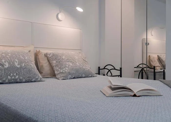 Income Spain Апартаменти