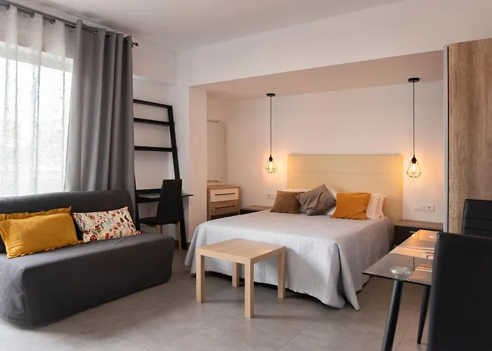 Income Spain * Лас-Пальмас-де-Гран-Канарія