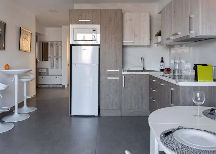 Income Spain * Лас-Пальмас-де-Гран-Канарія