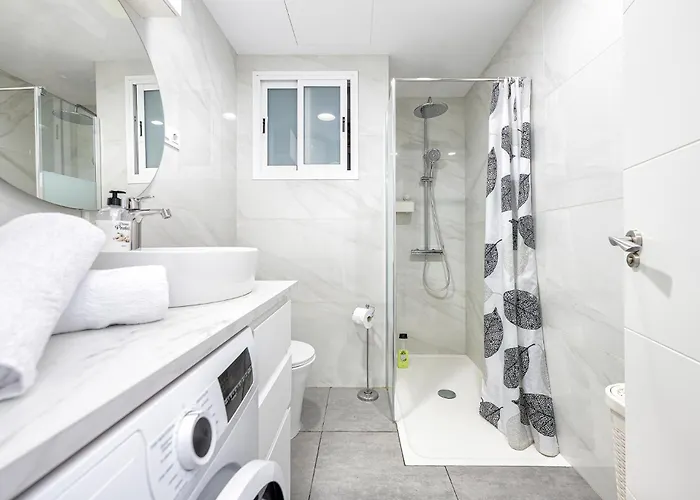 Income Spain 라스팔마스