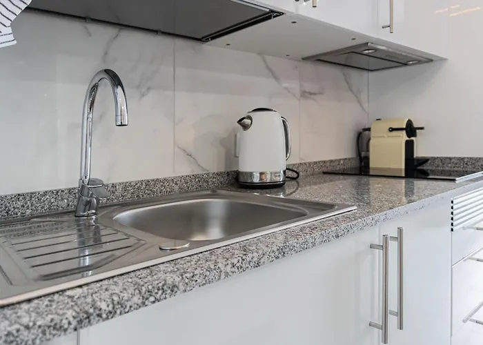 Income Spain * Λας Πάλμας ντε Γκραν Κανάρια