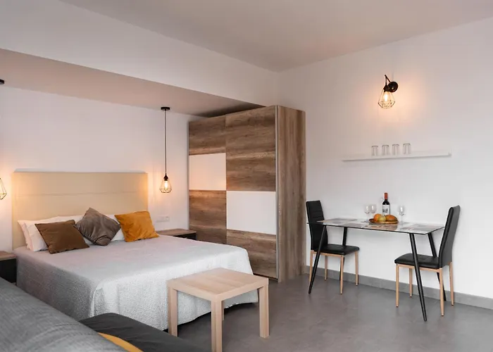 Income Spain Διαμέρισμα *